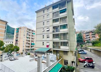 Appartamento in vendita Genova con Terrazzo