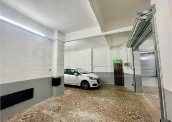 BOX AUTO DOPPIO NUOVO VIA CAFFARO 